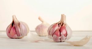 garlic for sore throat